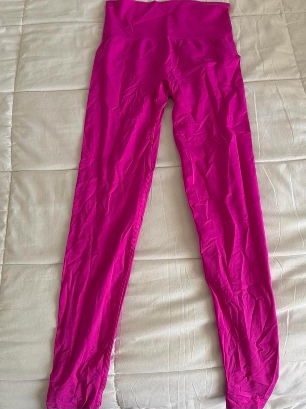 SKIMS High-Waisted Bright Fuchsia Leggings